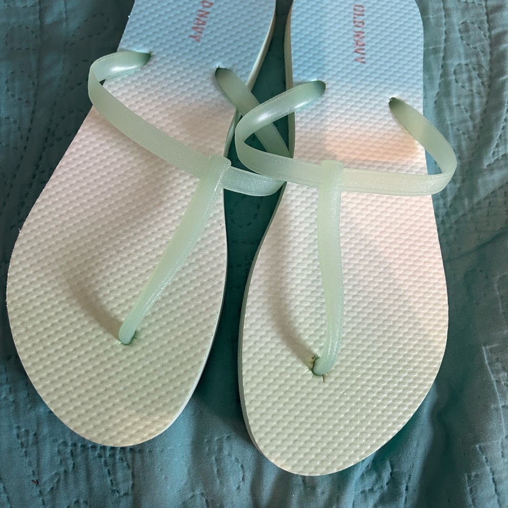 Old Navy White and Green Sandals Minimalist Design